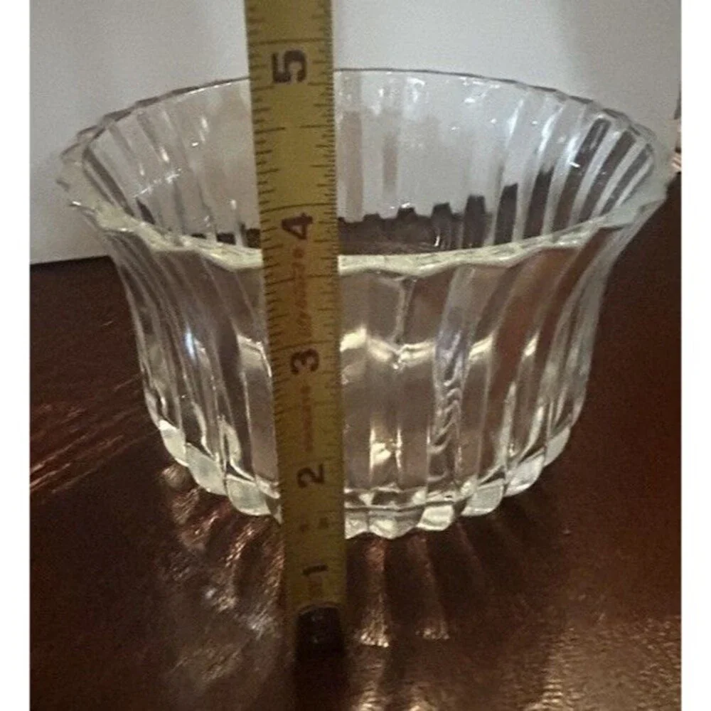 Vintage 1986 FTDA Clear Ribbed Glass Bowl Vase w 5